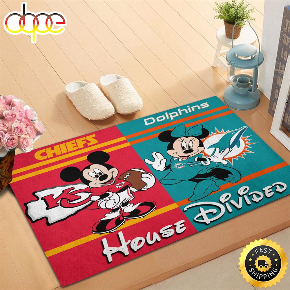 NFL_Football_Kansas_City_Chiefs_vs_Miami_Dolphins_Mickey_And_Minnie_Teams_NFL_House_Divided_Doormat