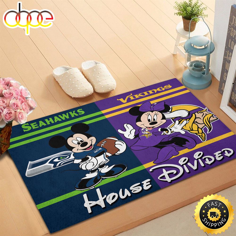 NFL_Football_Seattle_Seahawks_vs_Minnesota_Vikings_Mickey_And_Minnie_Teams_NFL_House_Divided_Doormat